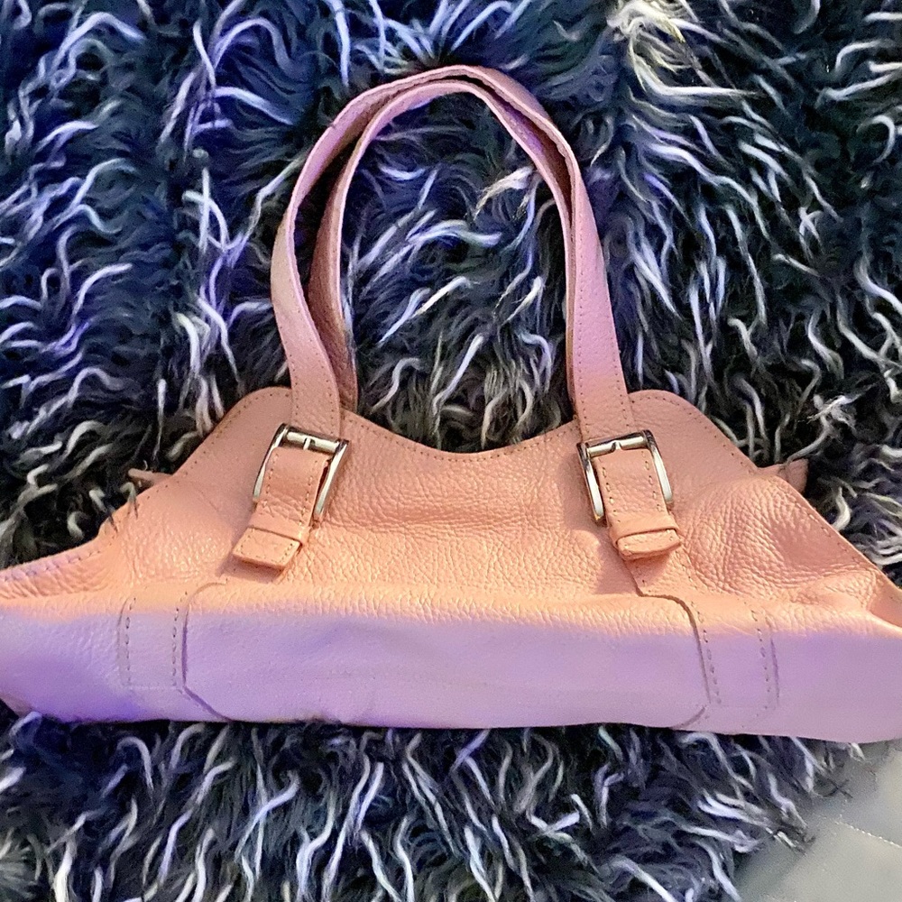 Chic Pink Leather Shoulder Bag